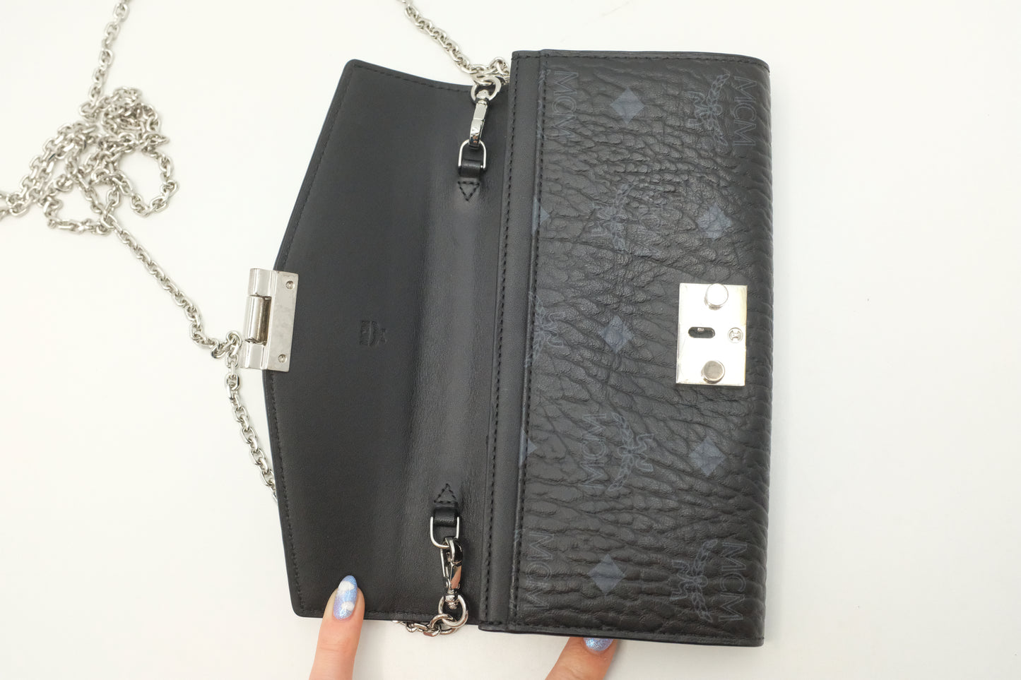 MCM Wallet on Chain in Black Visetos Canvas