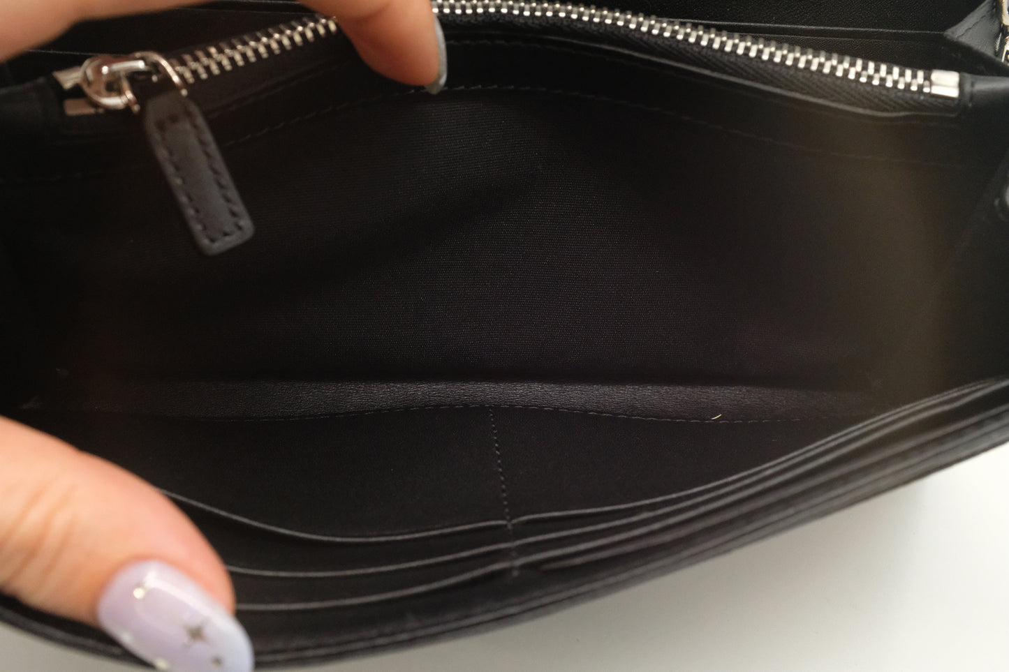 MCM Wallet on Chain in Black Visetos Canvas