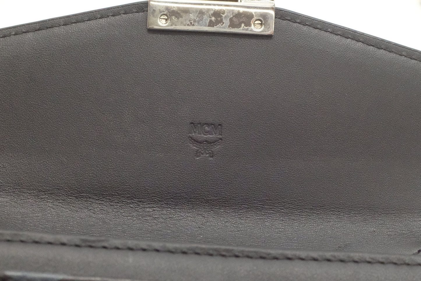 MCM Wallet on Chain in Black Visetos Canvas