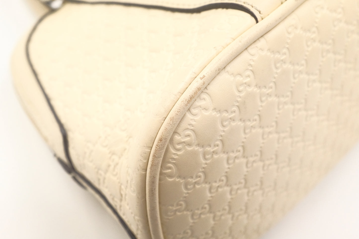 Gucci Mini Dome Shoulder Bag in White Micro Guccissima Leather