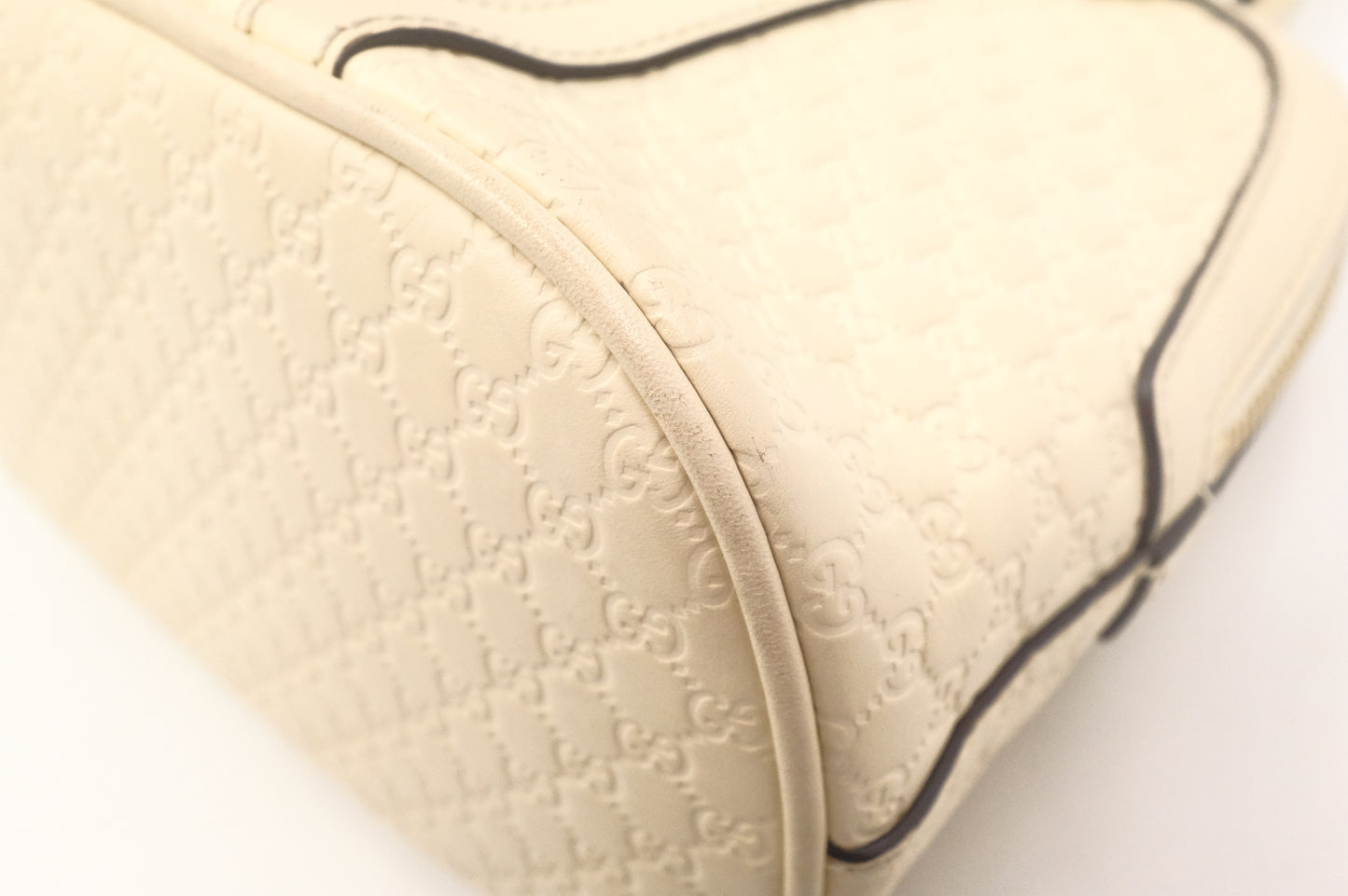 Gucci Mini Dome Shoulder Bag in White Micro Guccissima Leather