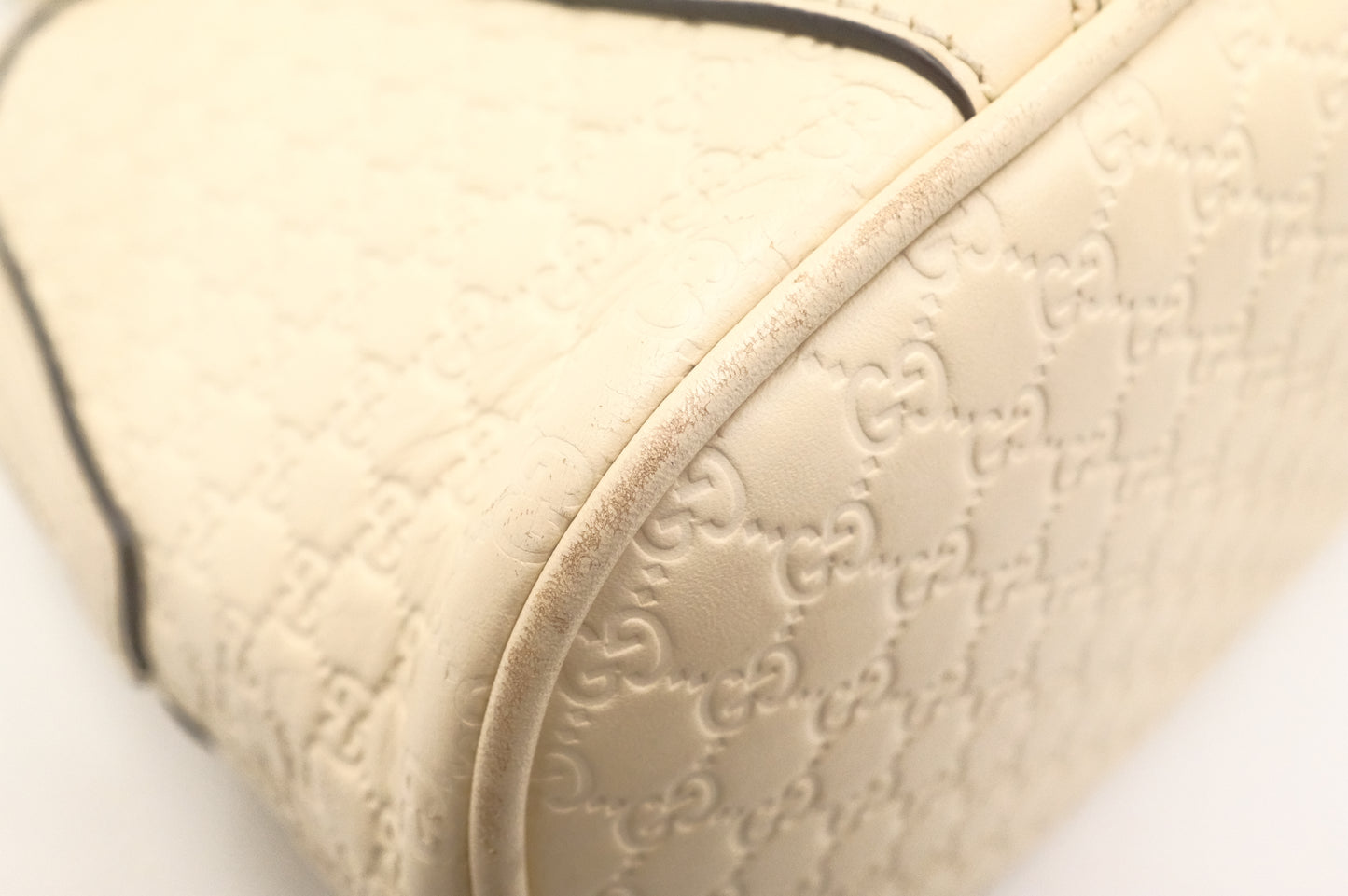 Gucci Mini Dome Shoulder Bag in White Micro Guccissima Leather