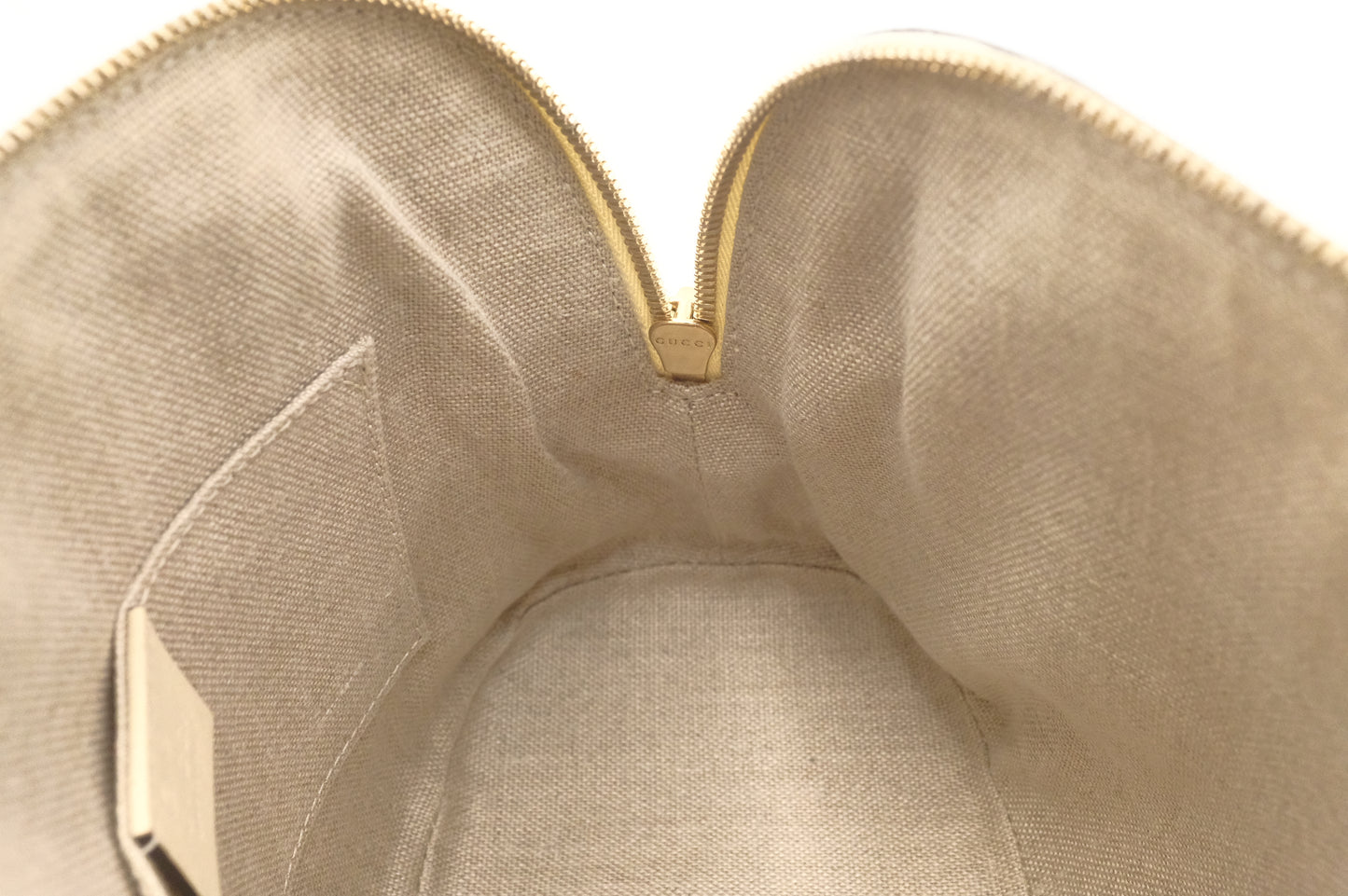 Gucci Mini Dome Shoulder Bag in White Micro Guccissima Leather