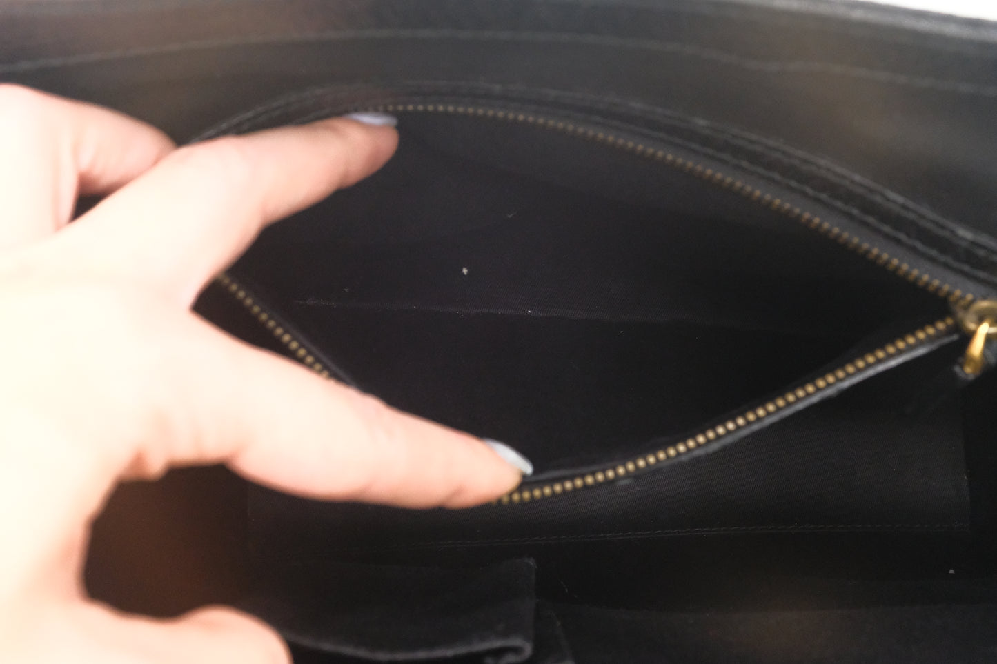 Gucci Handbag in Black GG Canvas