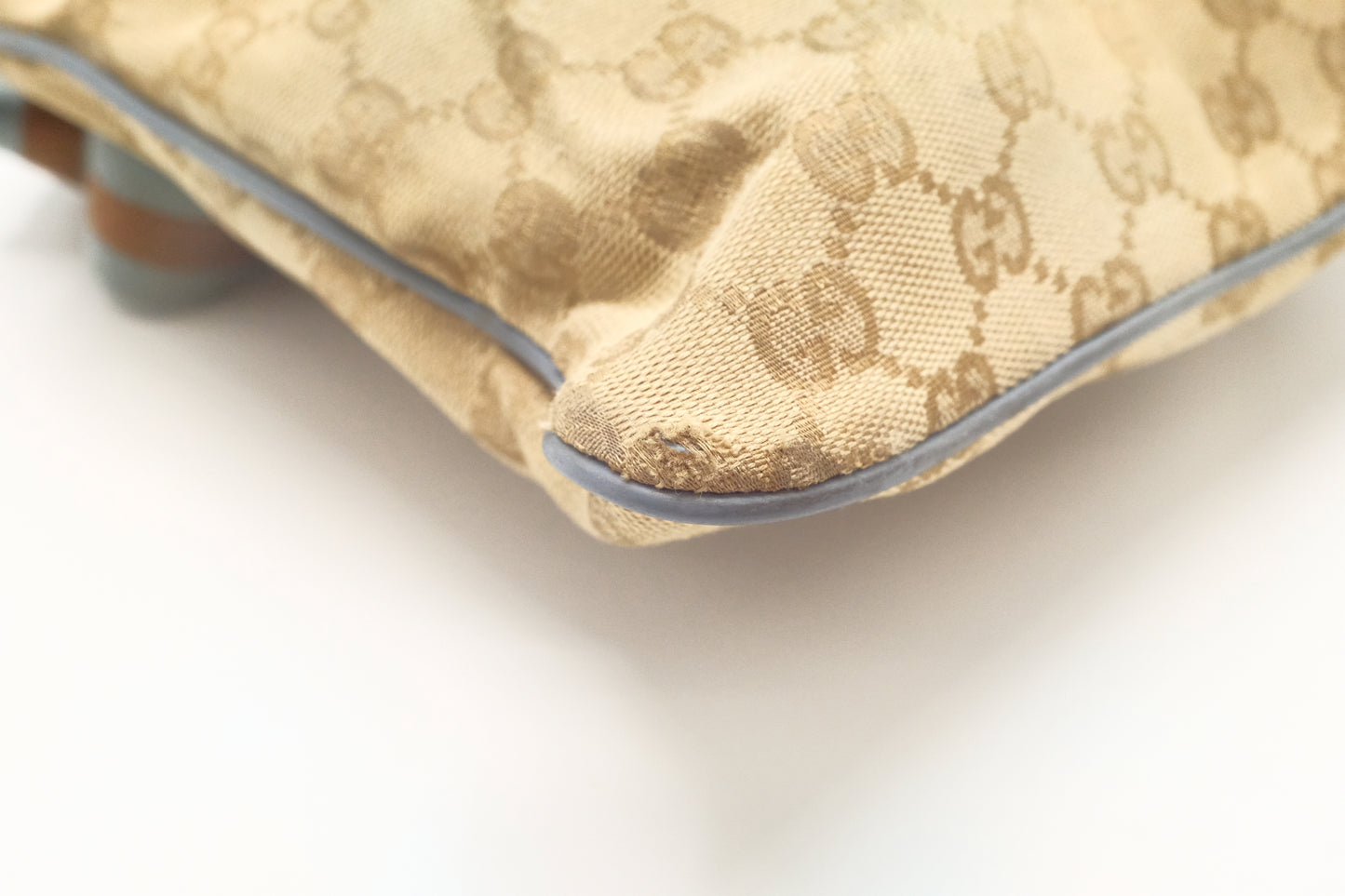 Gucci Crossbody in GG Canvas and Blue Leather