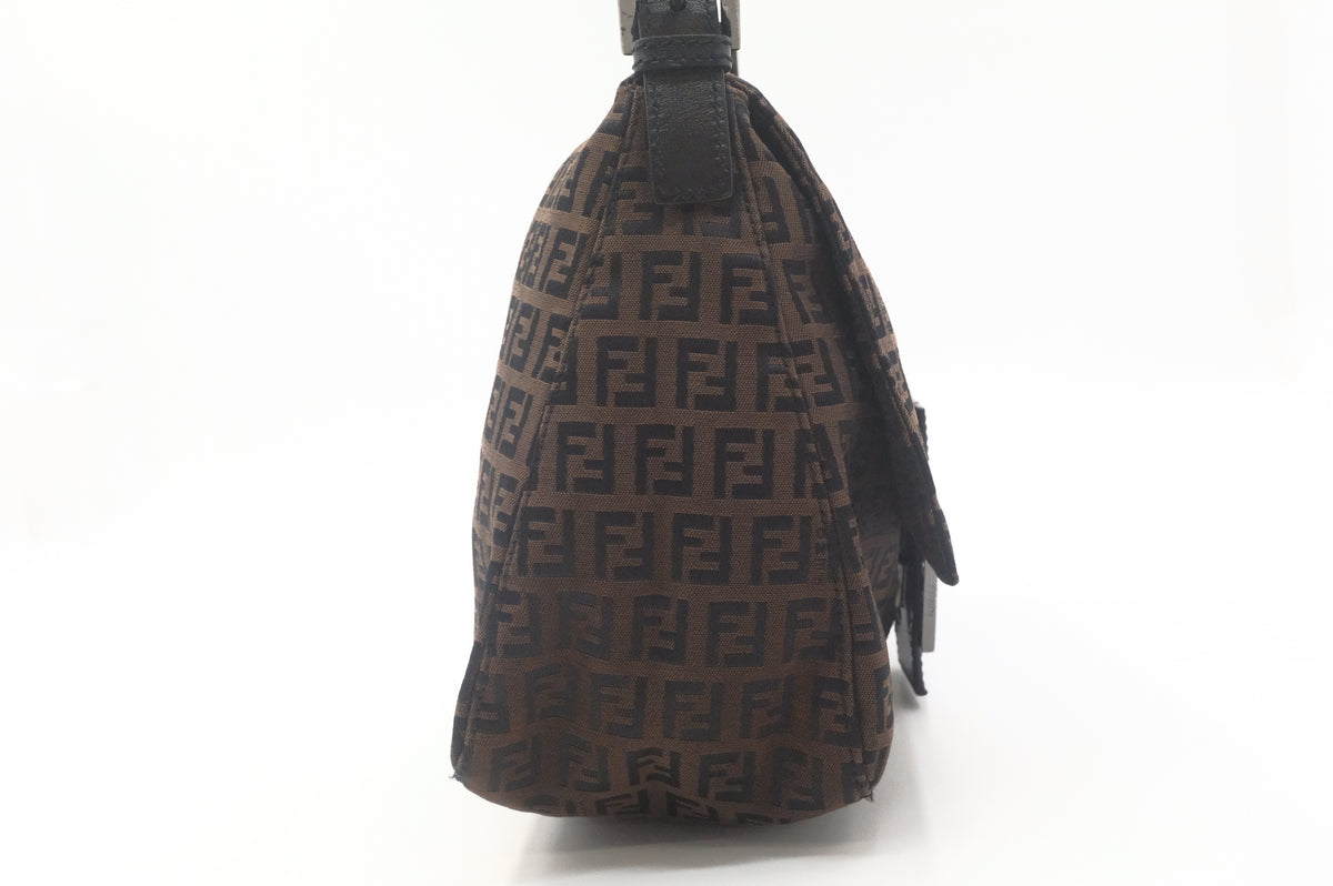 Fendi Mamma Baguette in Dark Brown Zucchino Canvas