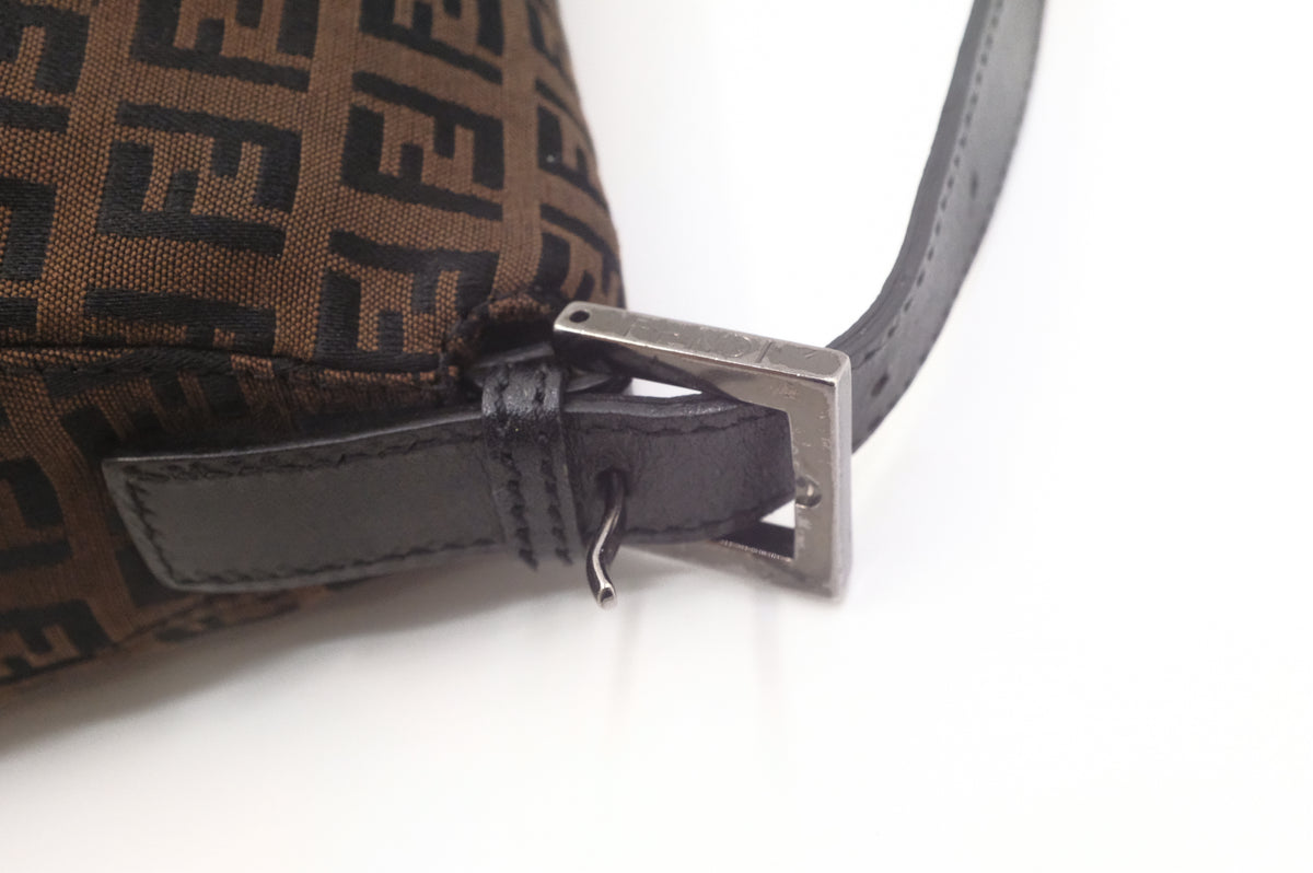 Fendi Mamma Baguette in Dark Brown Zucchino Canvas