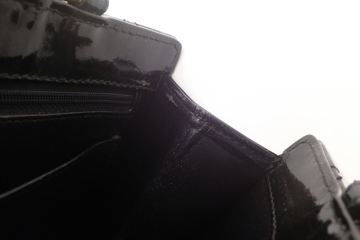 Chanel Handbag in Black Matelasse Patent Leather