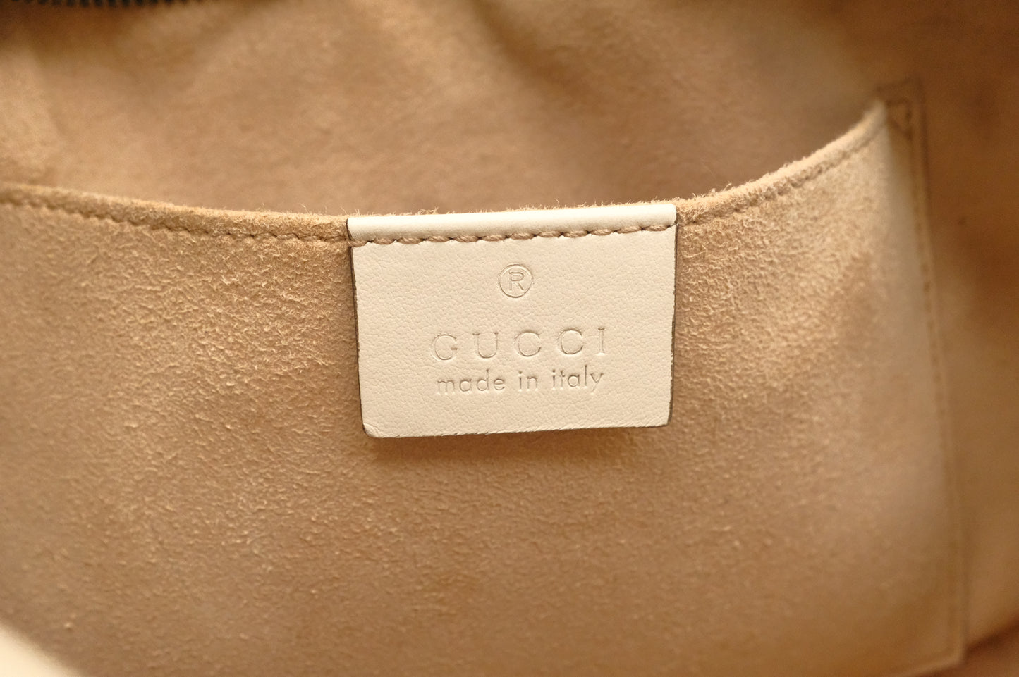 Gucci Marmont Crossbody in White Leather
