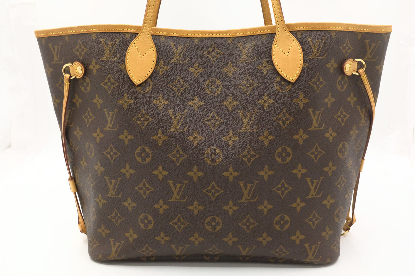 Louis Vuitton Neverfull MM in Monogram Canvas