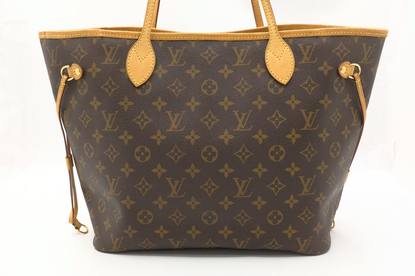 Louis Vuitton Neverfull MM in Monogram Canvas