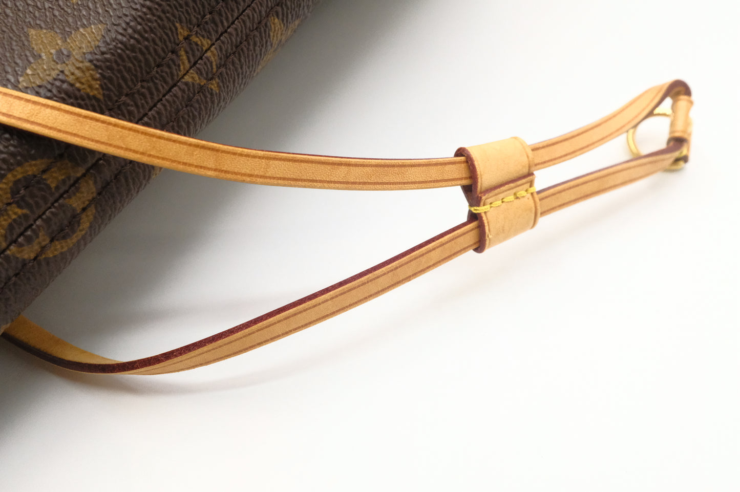 Louis Vuitton Neverfull MM in Monogram Canvas