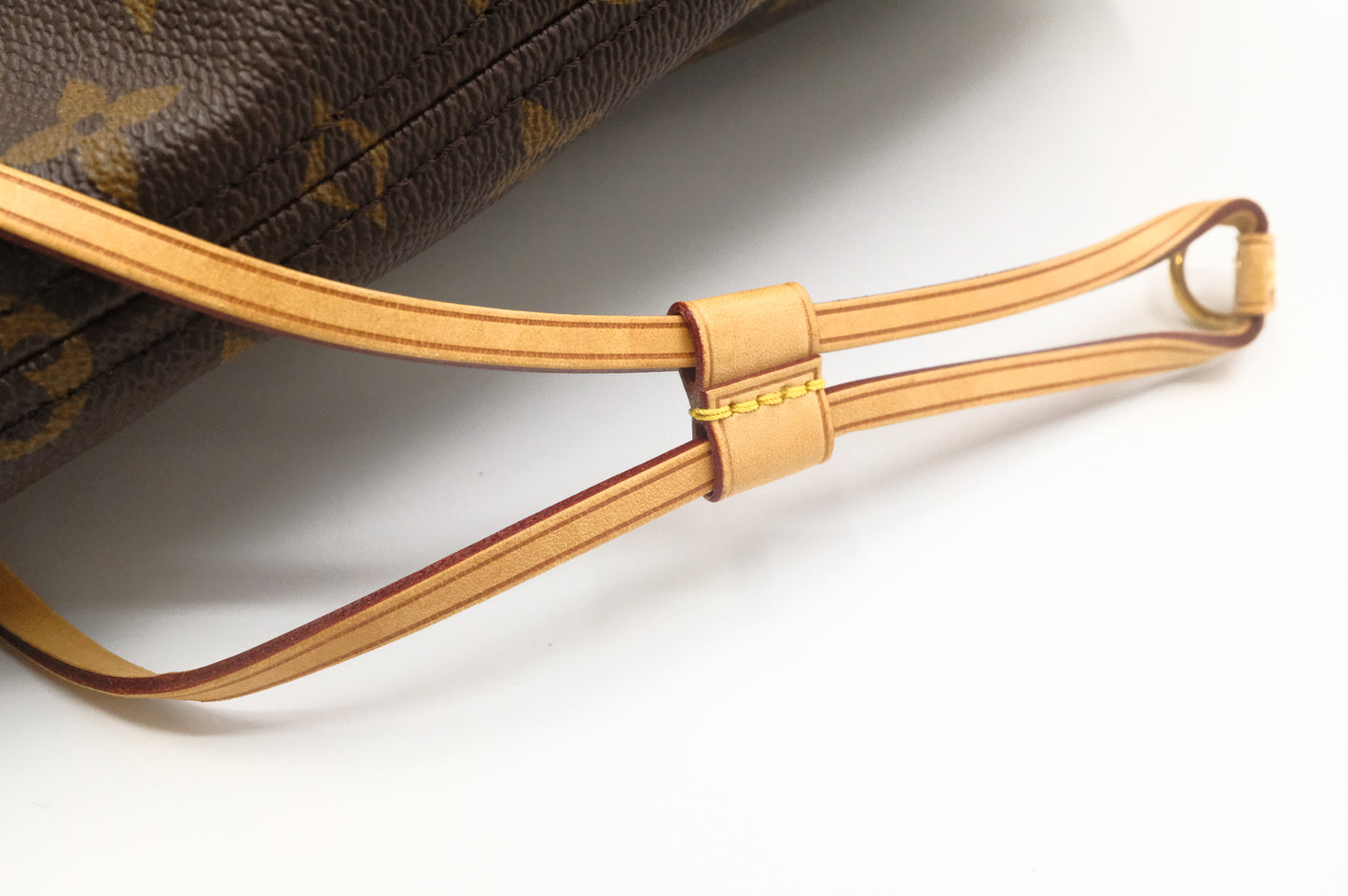 Louis Vuitton Neverfull MM in Monogram Canvas