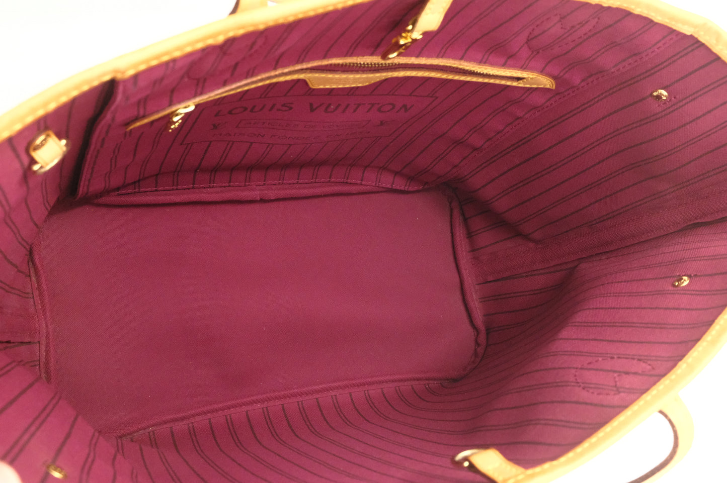 Louis Vuitton Neverfull MM in Monogram Canvas