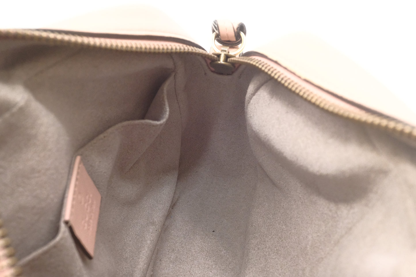 Gucci Marmont Crossbody in Pink Leather
