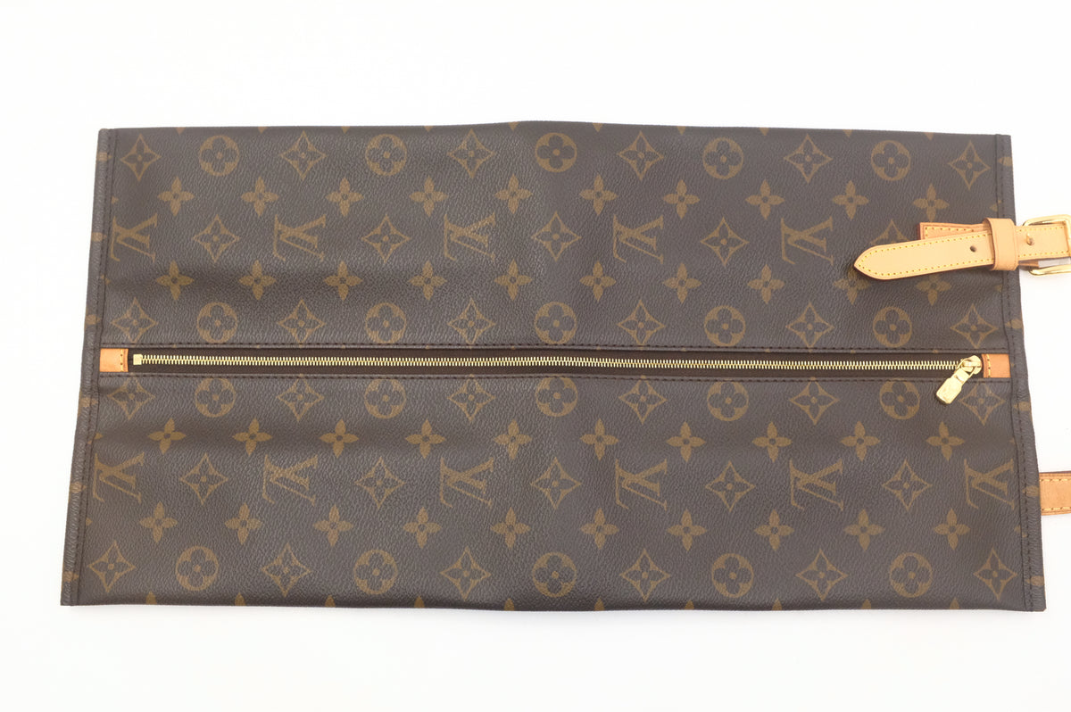 Louis Vuitton Shoe Pouch in Monogram Canvas