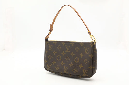 Louis Vuitton Pochette Accessoires in Monogram Canvas