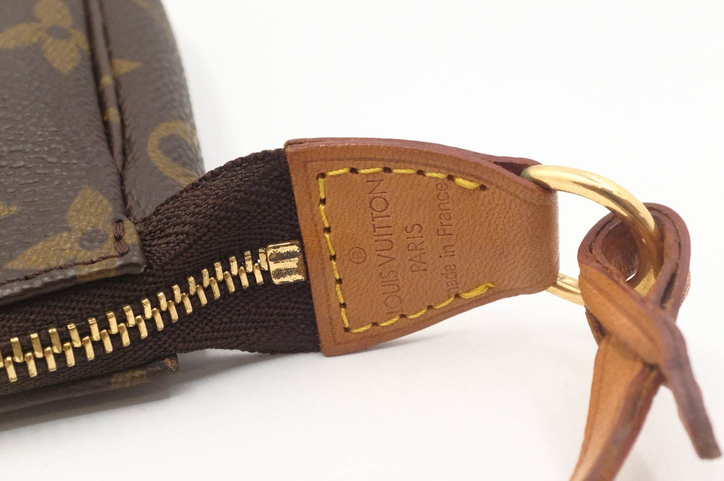 Louis Vuitton Pochette Accessoires in Monogram Canvas