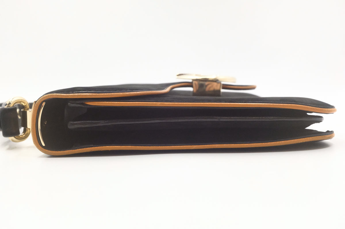 Gucci Handbag in Black Suede
