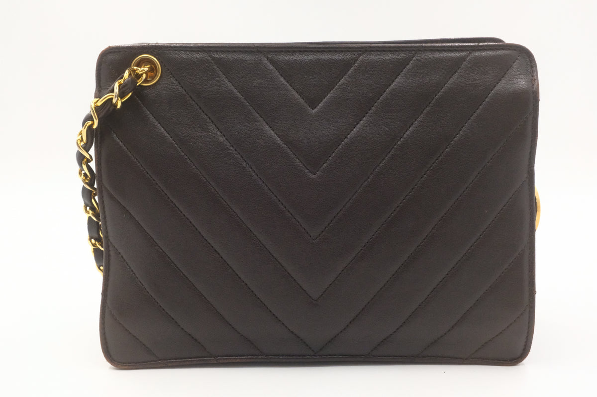 Chanel Chevron Crossbody in Brown Leather