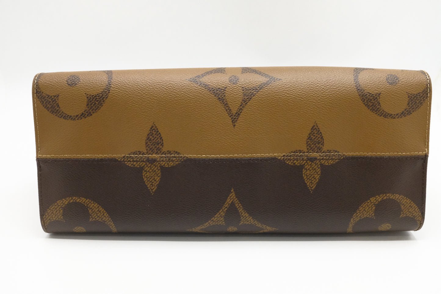 Louis Vuitton OnTheGo MM in Reverse Monogram Canvas