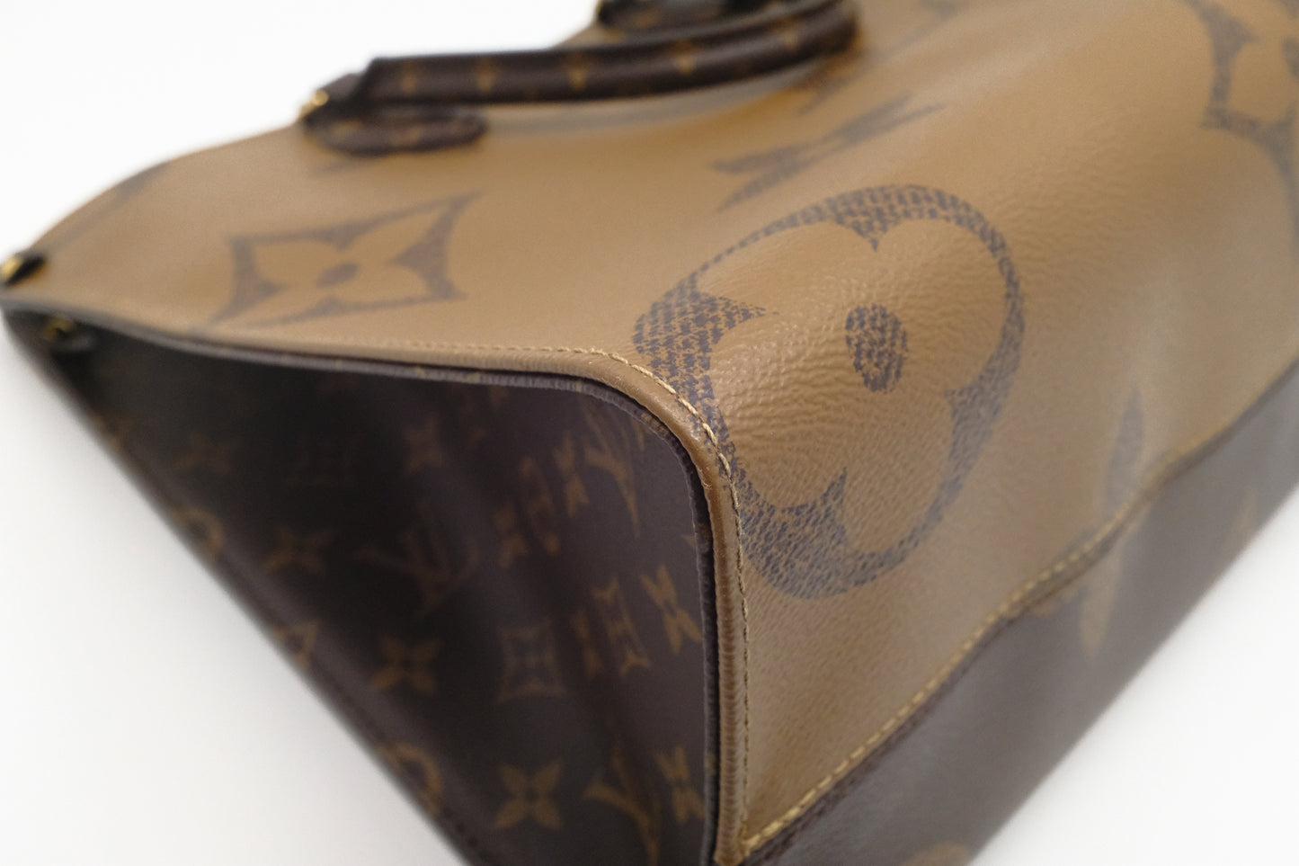Louis Vuitton OnTheGo MM in Reverse Monogram Canvas