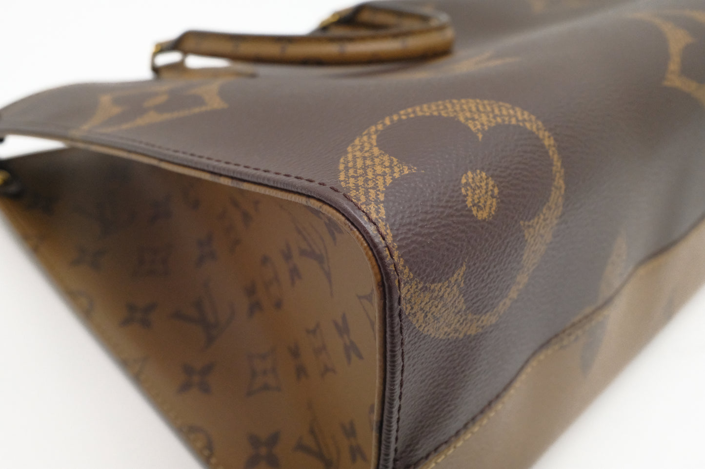 Louis Vuitton OnTheGo MM in Reverse Monogram Canvas