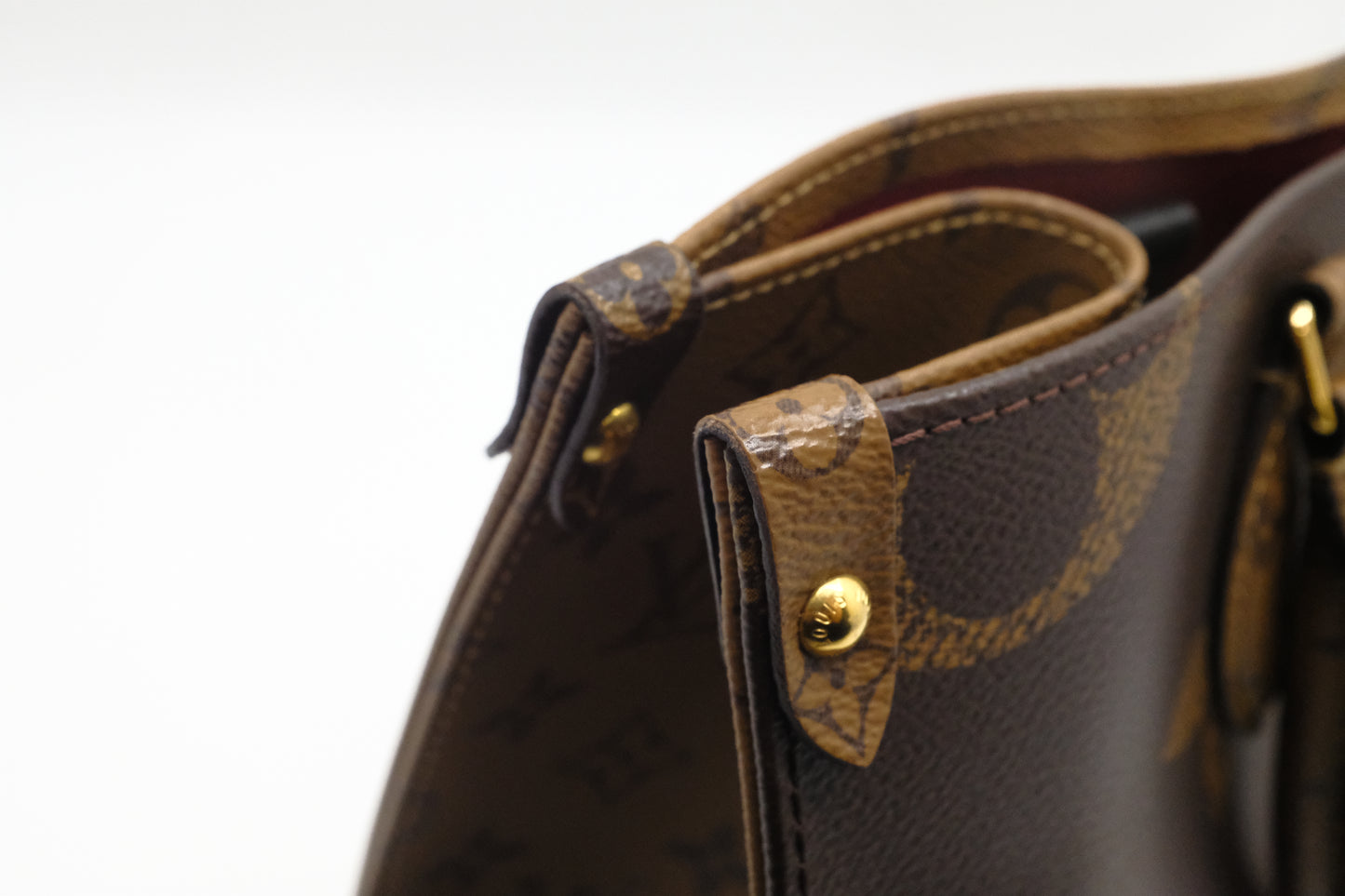 Louis Vuitton OnTheGo MM in Reverse Monogram Canvas