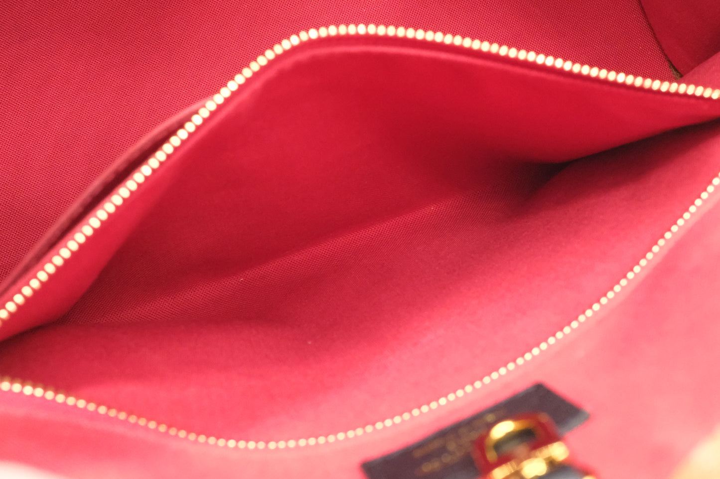 Louis Vuitton OnTheGo MM in Reverse Monogram Canvas