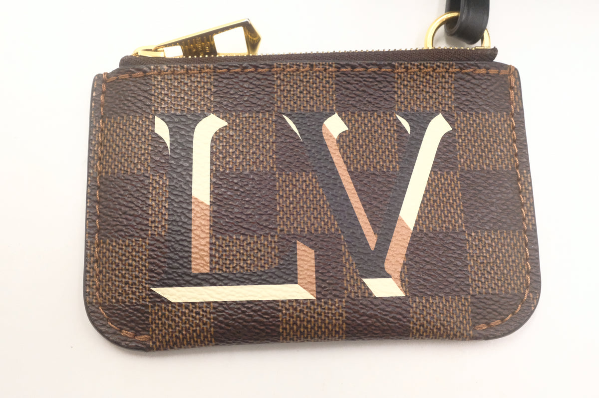 Louis Vuitton Belmont in Damier Ebene Canvas