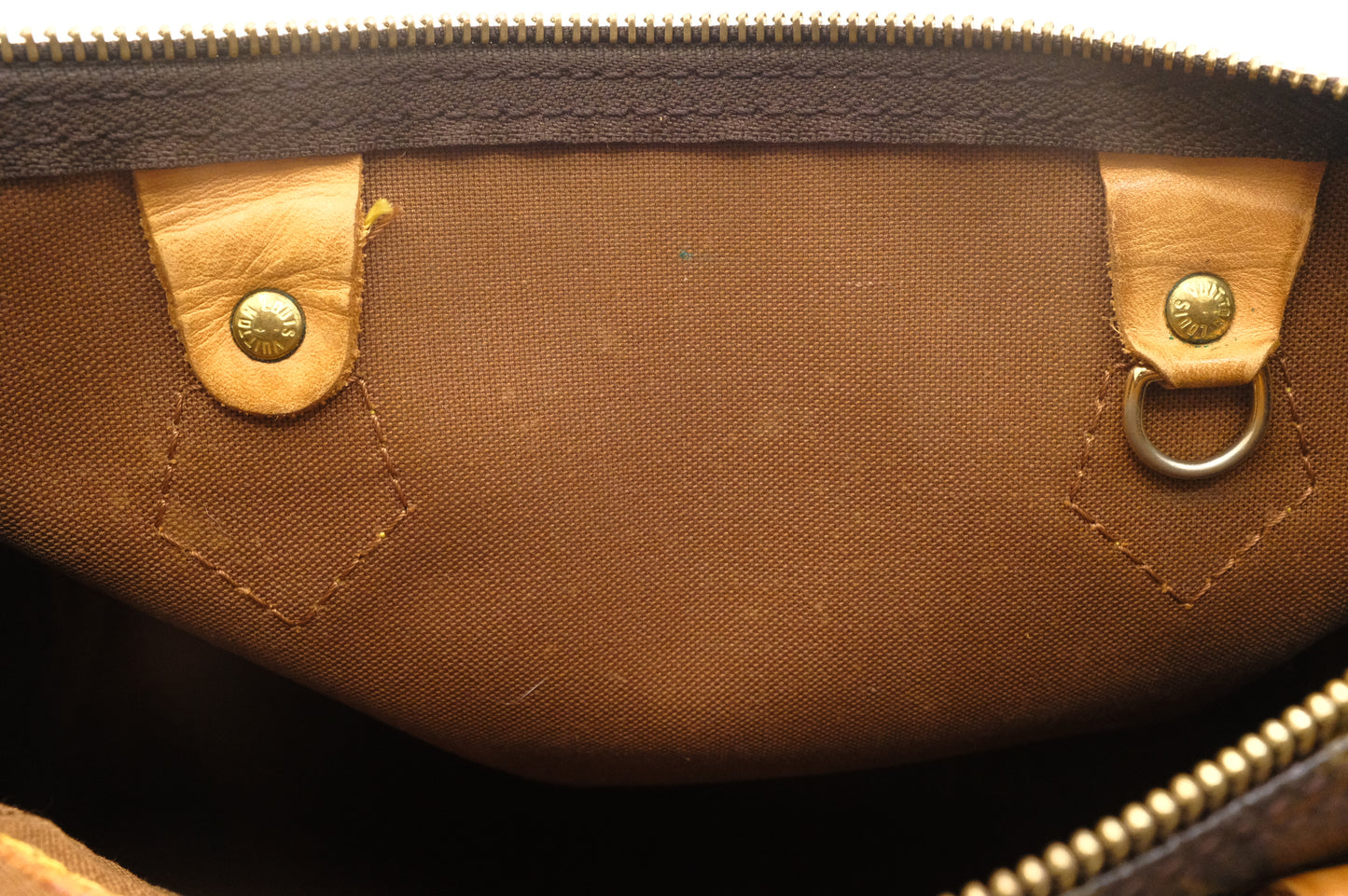 Louis Vuitton Speedy 30 in Monogram Canvas