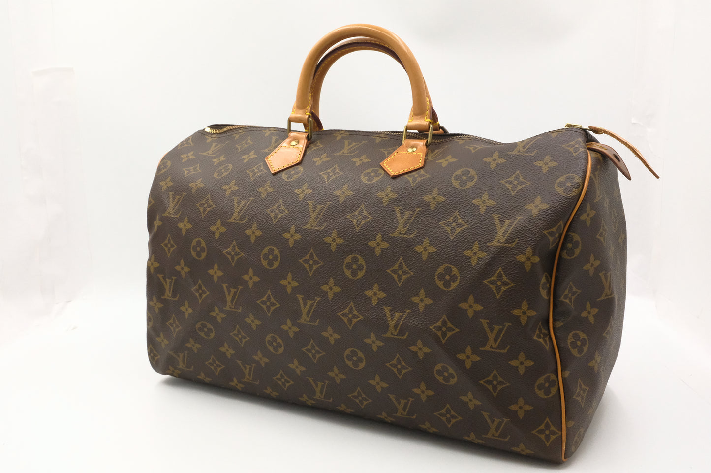 Louis Vuitton Speedy 40 in Monogram Canvas
