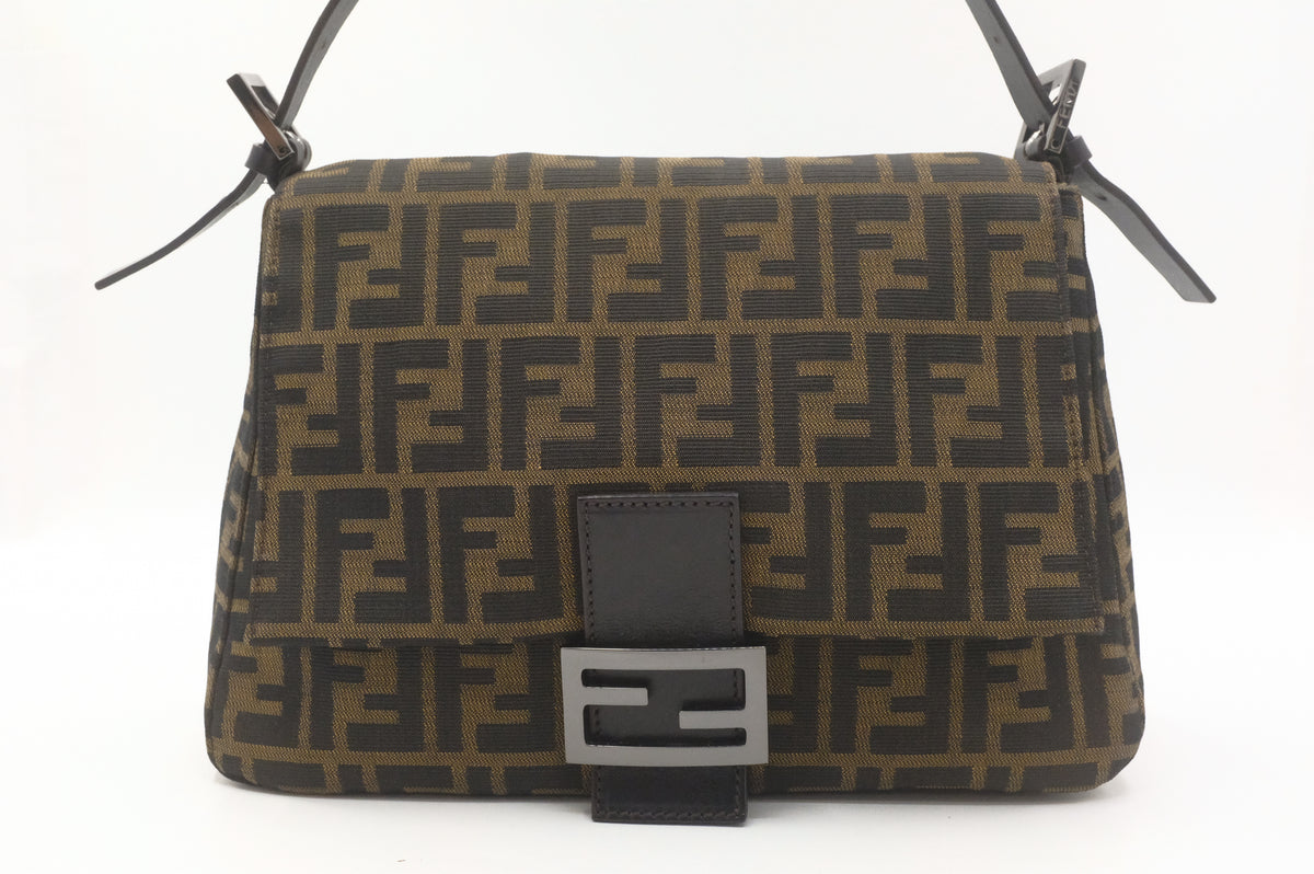 Fendi Mamma Baguette in Zucca Canvas