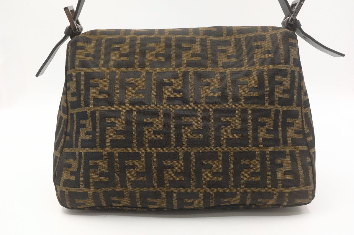Fendi Mamma Baguette in Zucca Canvas