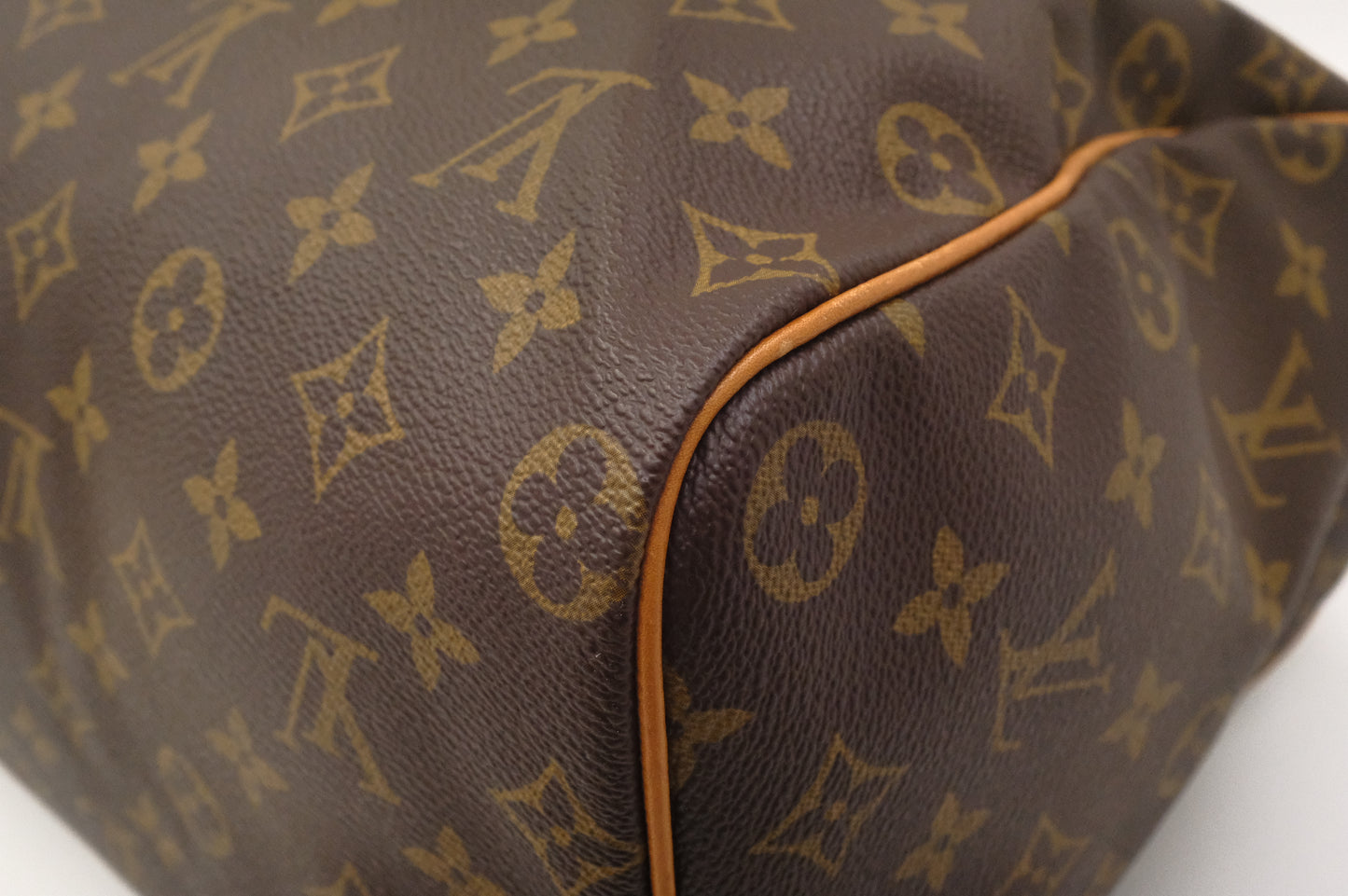 Louis Vuitton Speedy 40 in Monogram Canvas