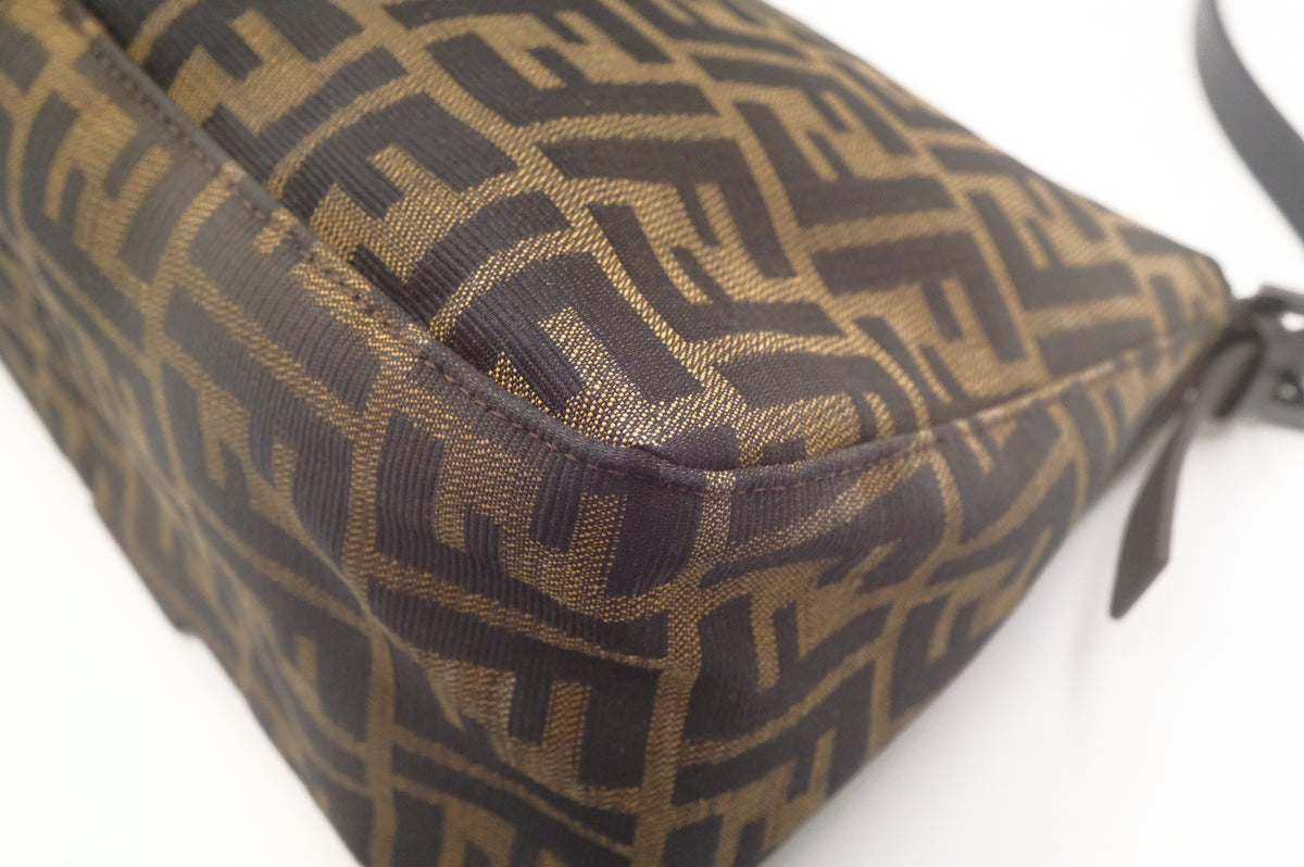 Fendi Mamma Baguette in Zucca Canvas
