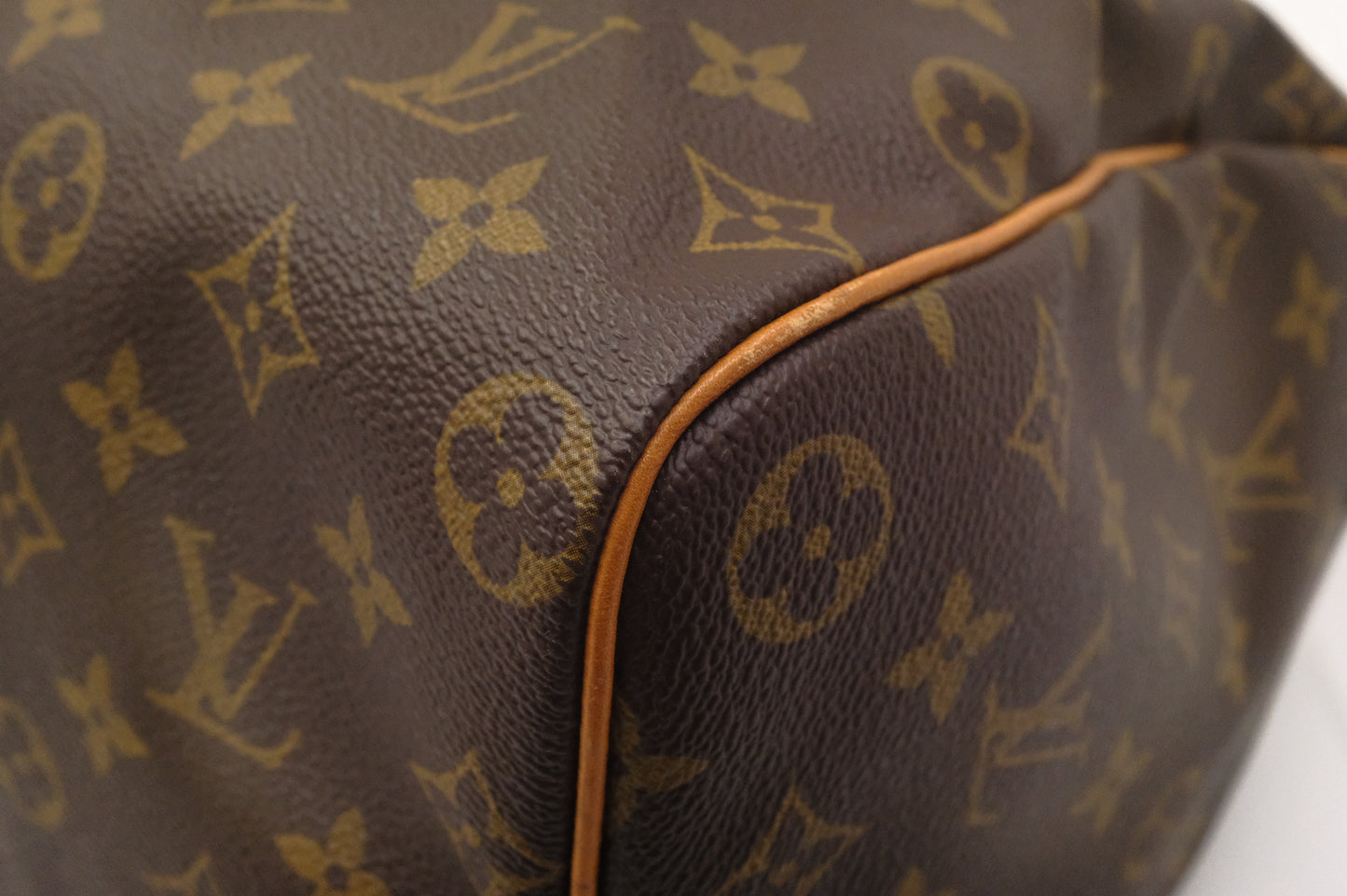 Louis Vuitton Speedy 40 in Monogram Canvas