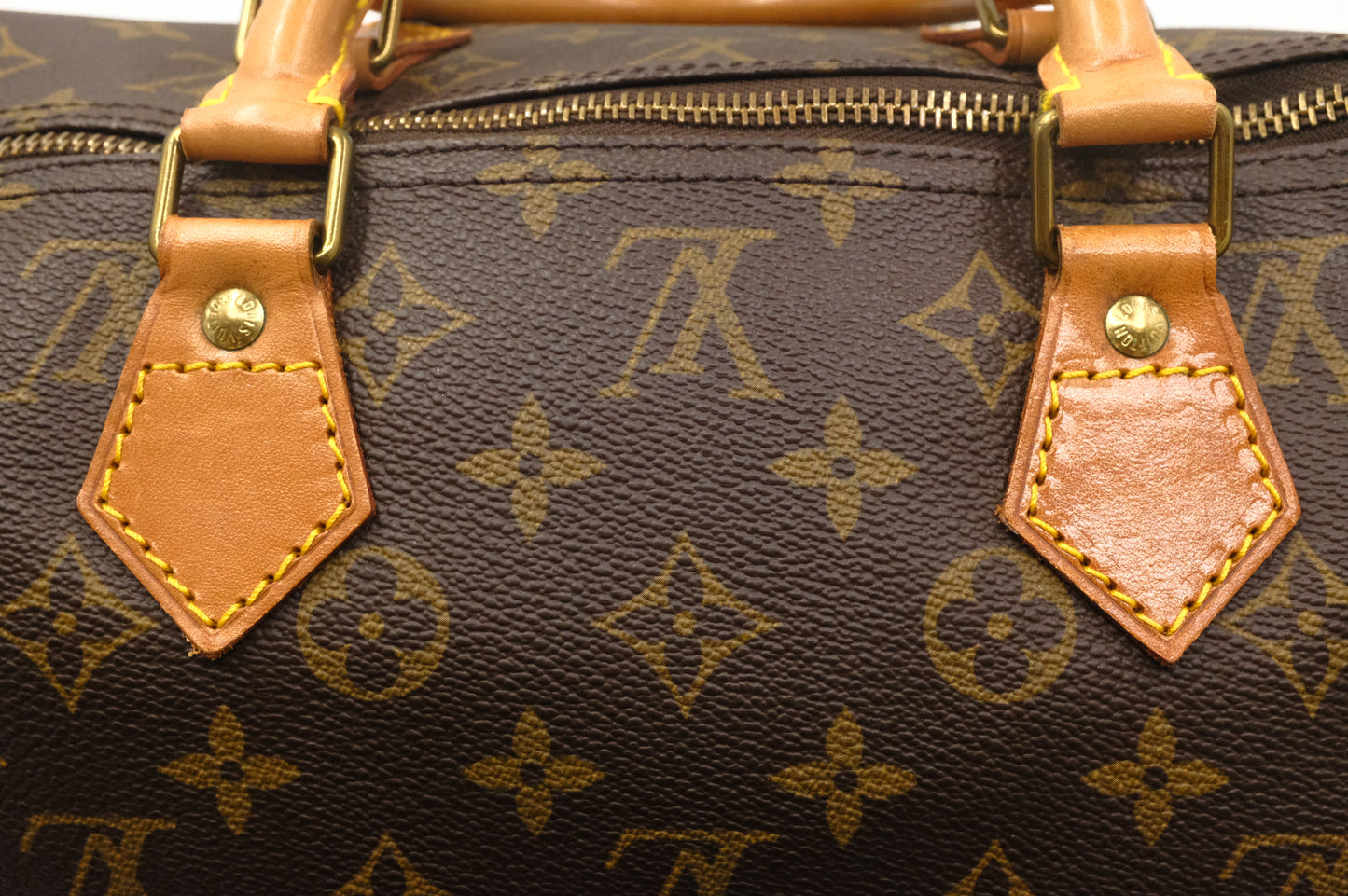 Louis Vuitton Speedy 40 in Monogram Canvas