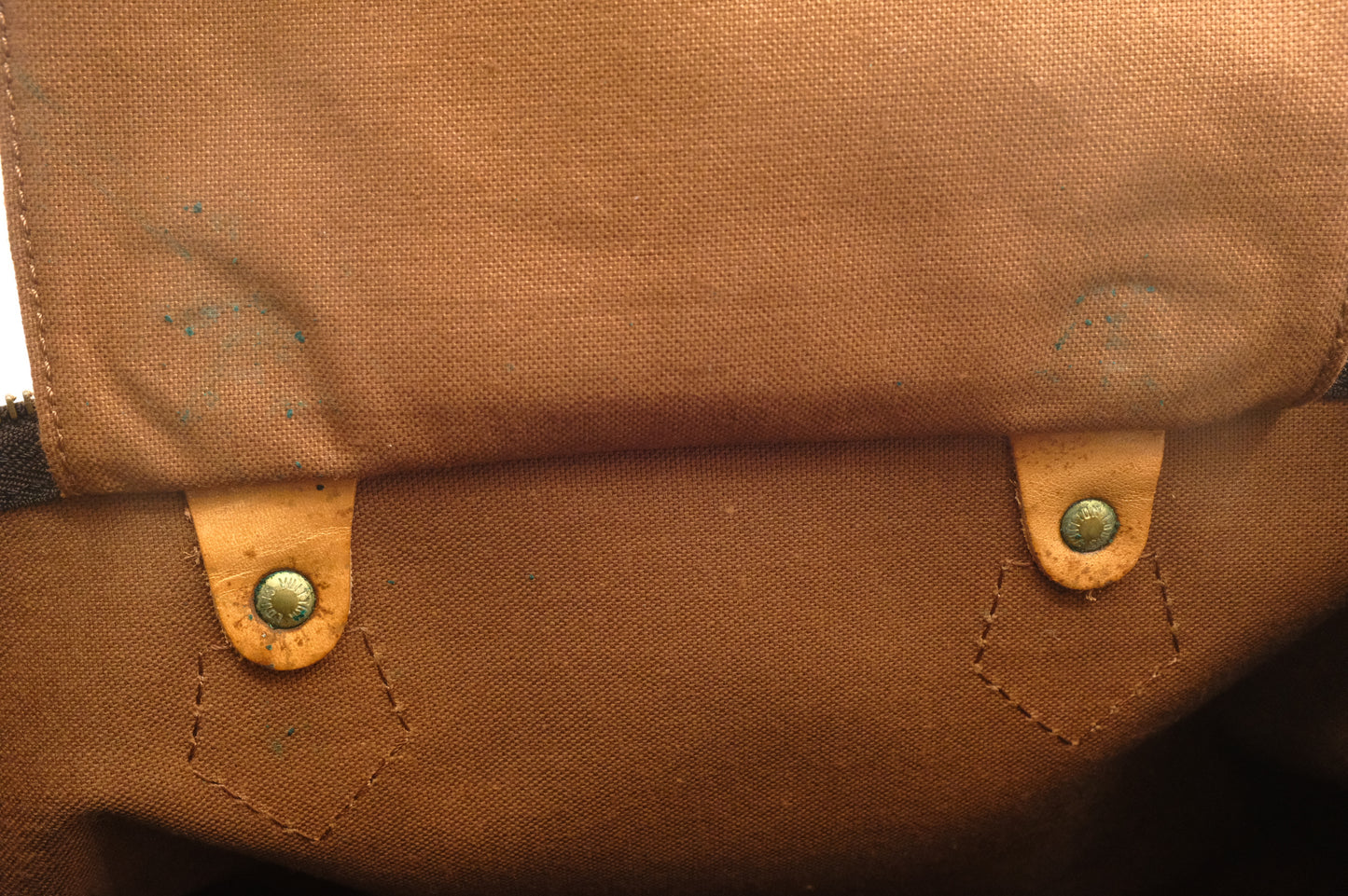 Louis Vuitton Speedy 40 in Monogram Canvas