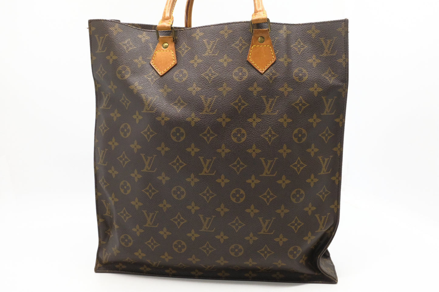 Louis Vuitton Sac Plat in Monogram Canvas