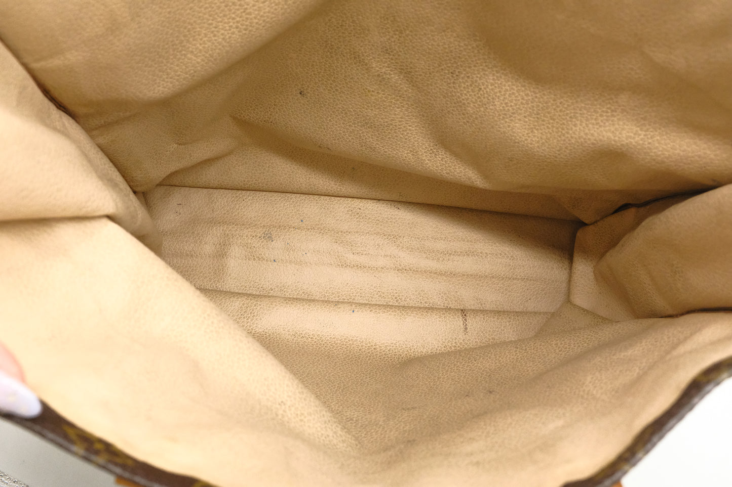 Louis Vuitton Sac Plat in Monogram Canvas