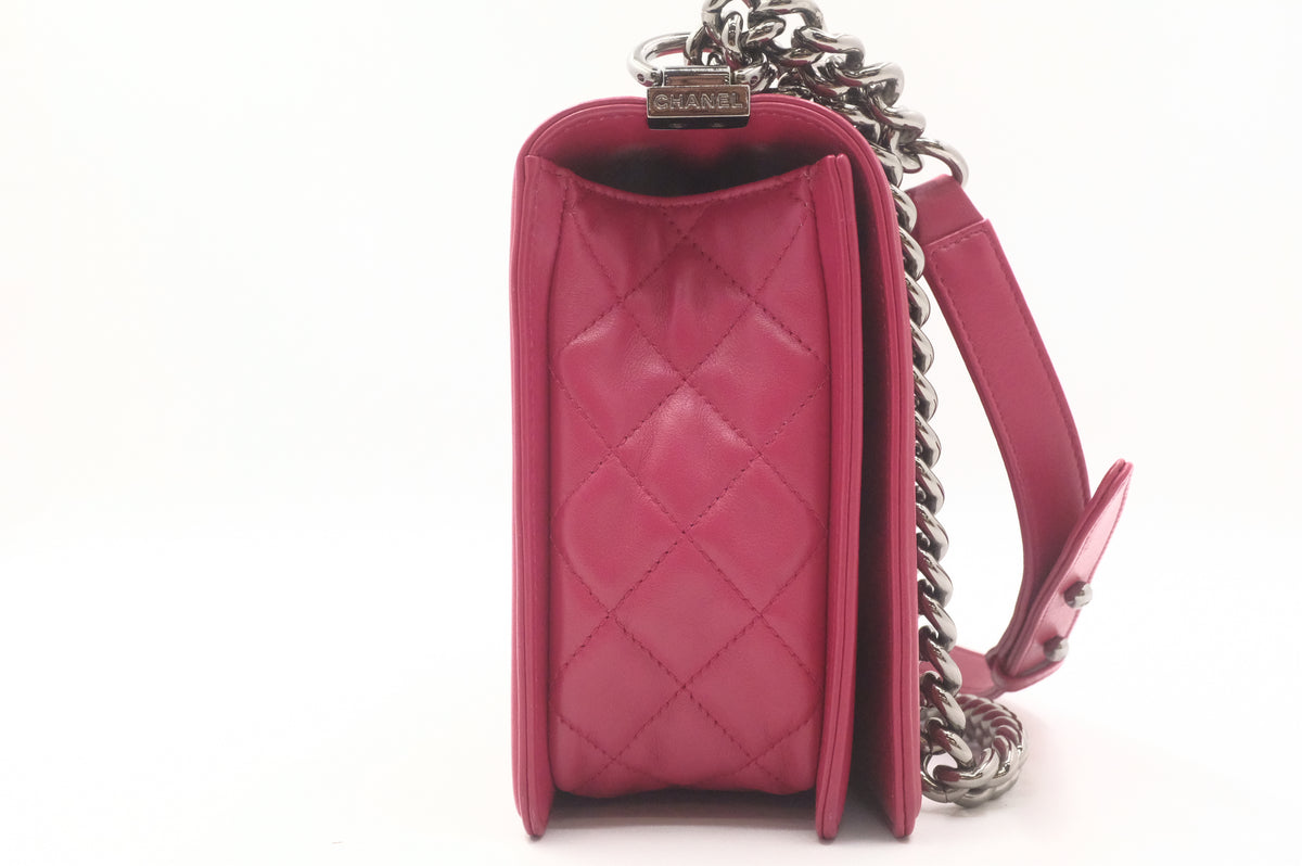 Chanel New Medium Boy in Red/Pink Matelassé Leather