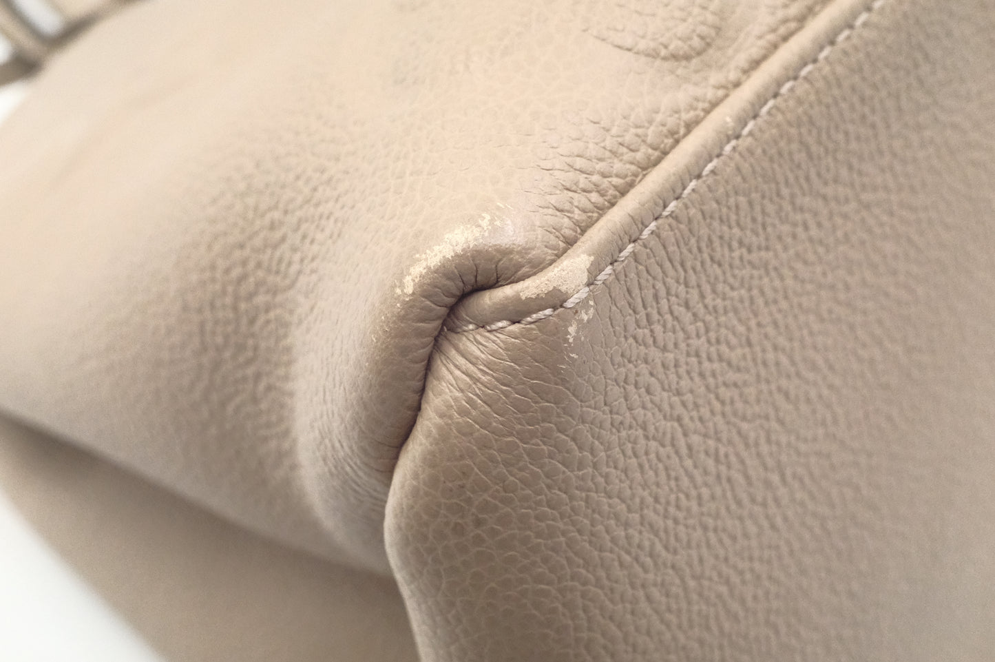 Louis Vuitton Grand Palais in Turtledove Empreinte Leather