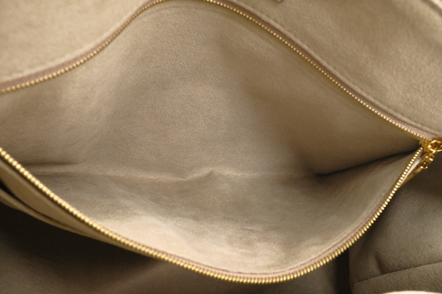 Louis Vuitton Grand Palais in Turtledove Empreinte Leather