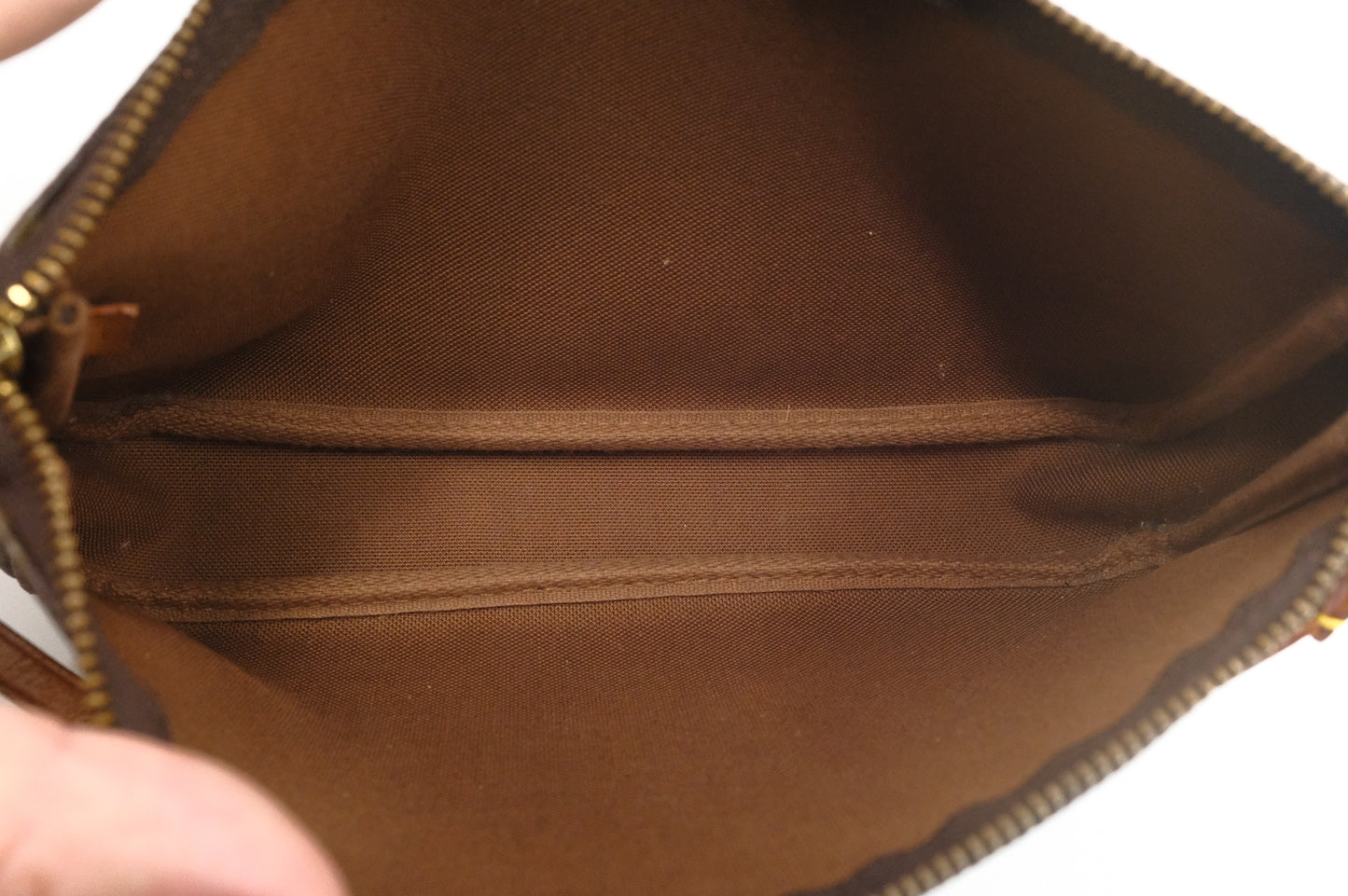 Louis Vuitton Pochette Accessoires in Monogram Canvas