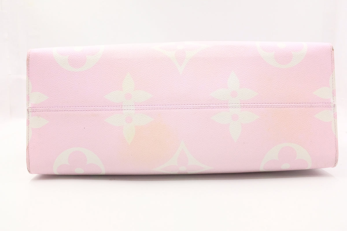 Louis Vuitton OnTheGo GM in Escale Monogram Canvas