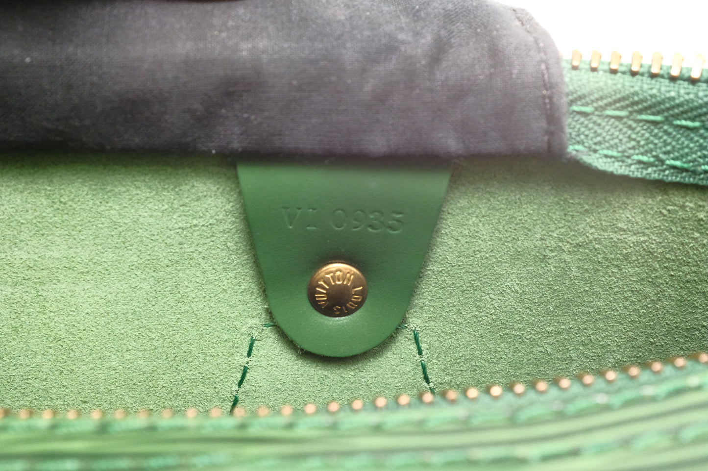 Louis Vuitton Speedy 30 in Green Epi Leather