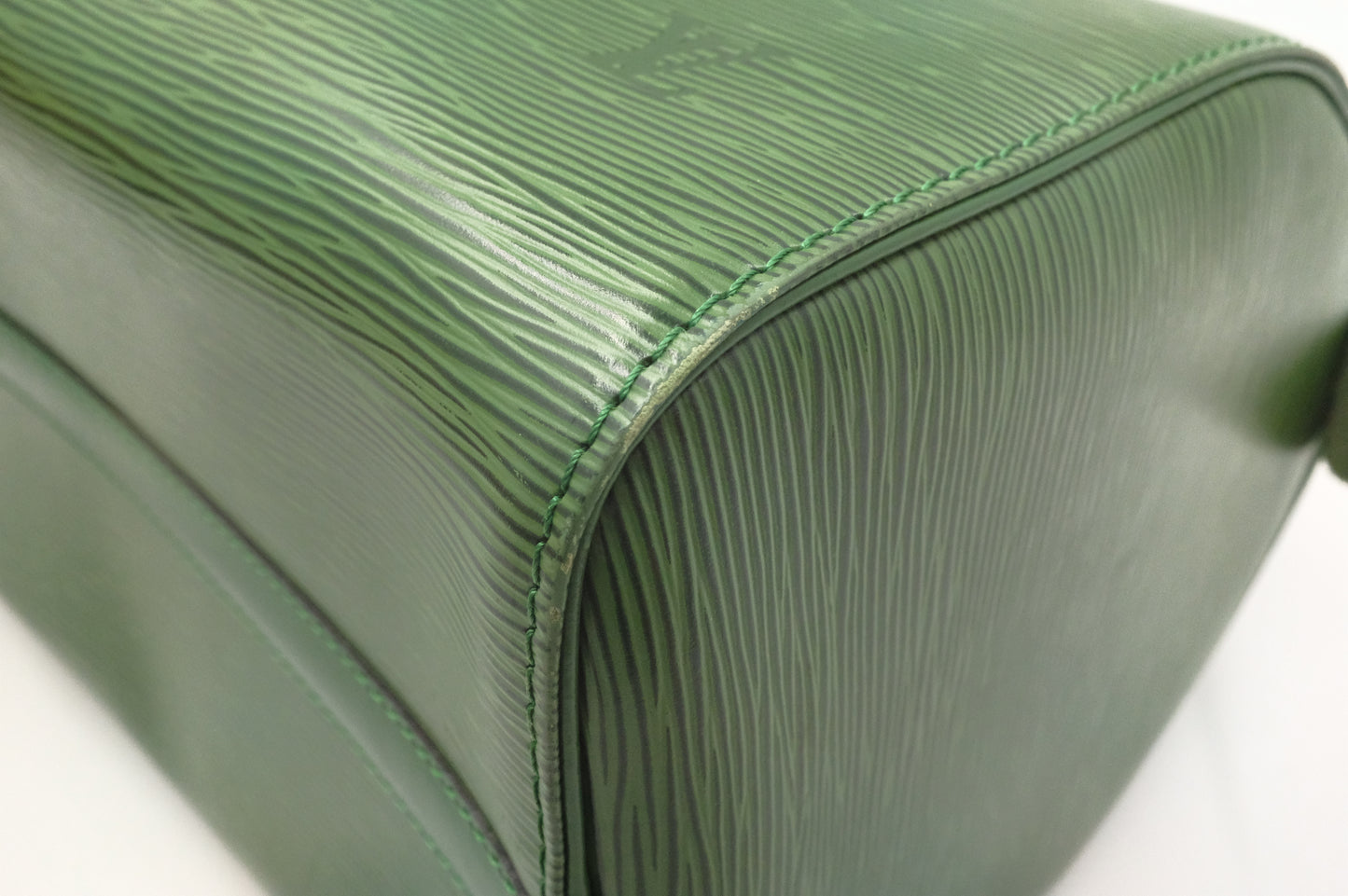 Louis Vuitton Speedy 30 in Green Epi Leather