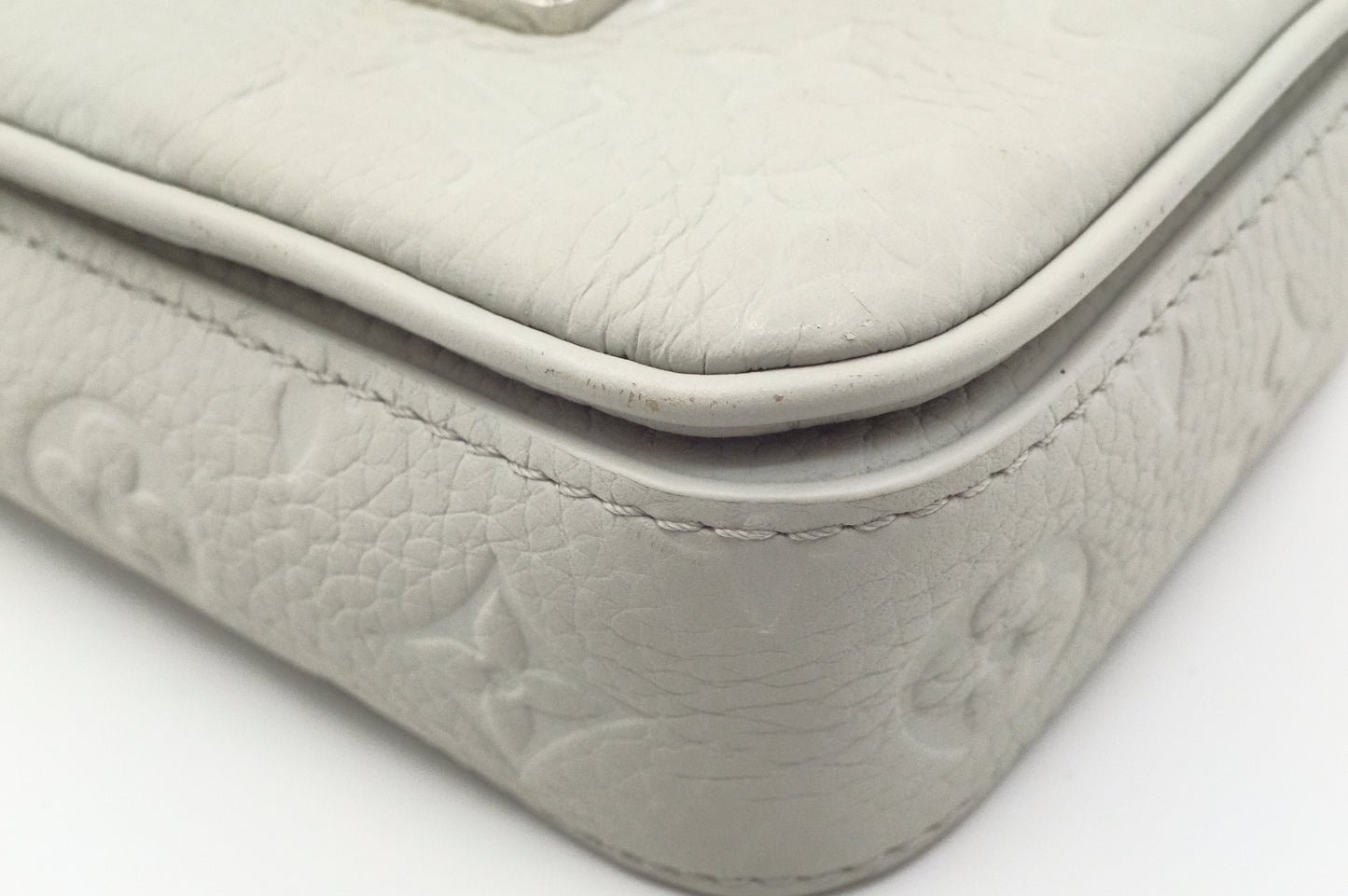 Louis Vuitton S-Lock Wearable Wallet in Mineral Grey Taurillon Leather