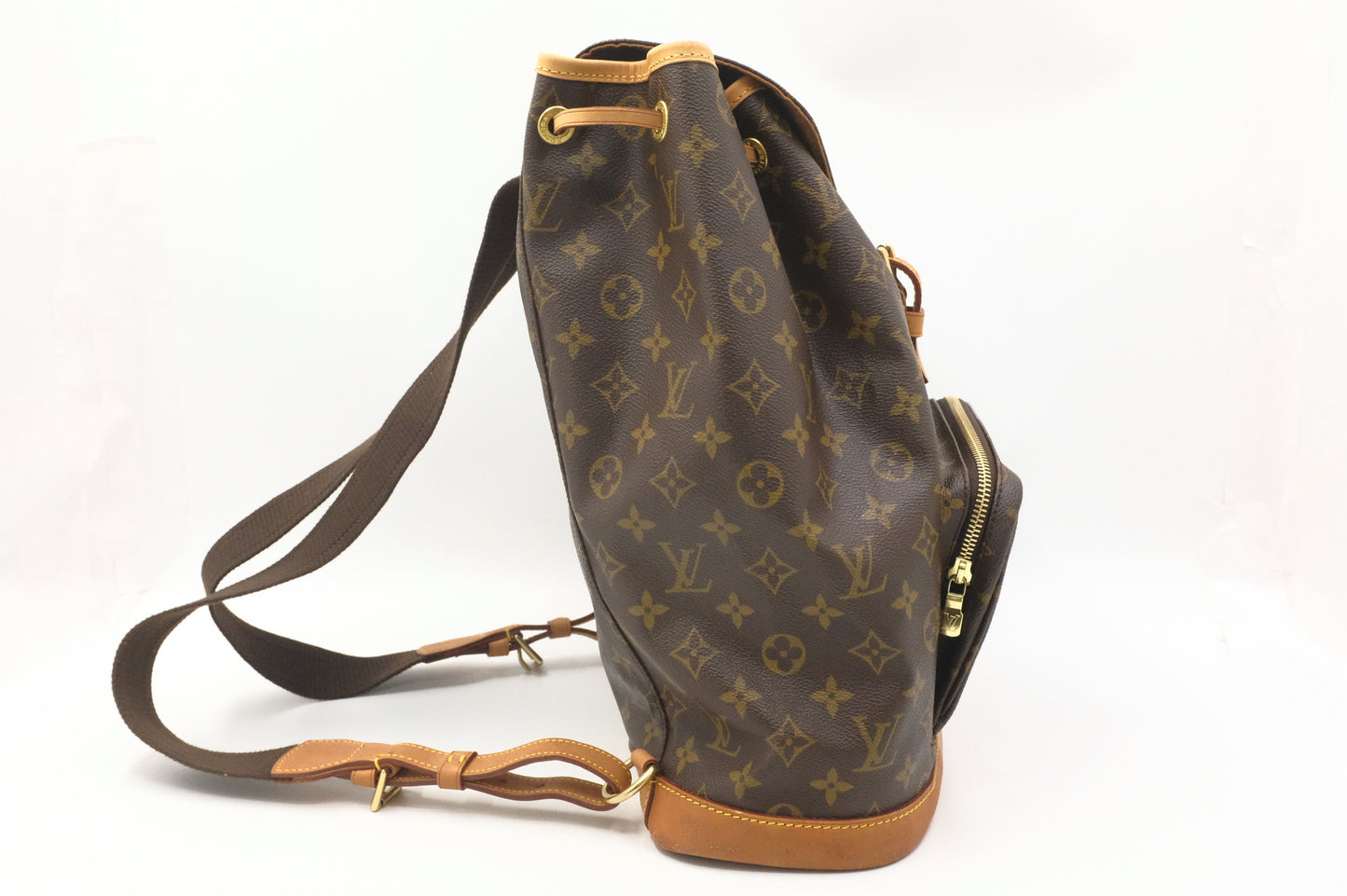 Louis Vuitton Montsouris GM in Monogram Canvas